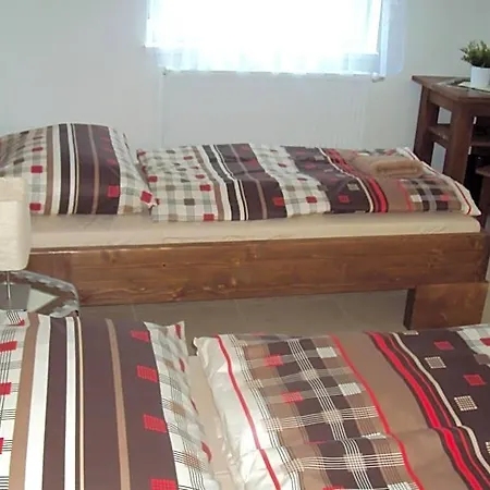 Motel Senec Motel 3*