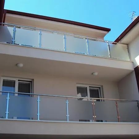 Motel Senec 3* 세네츠